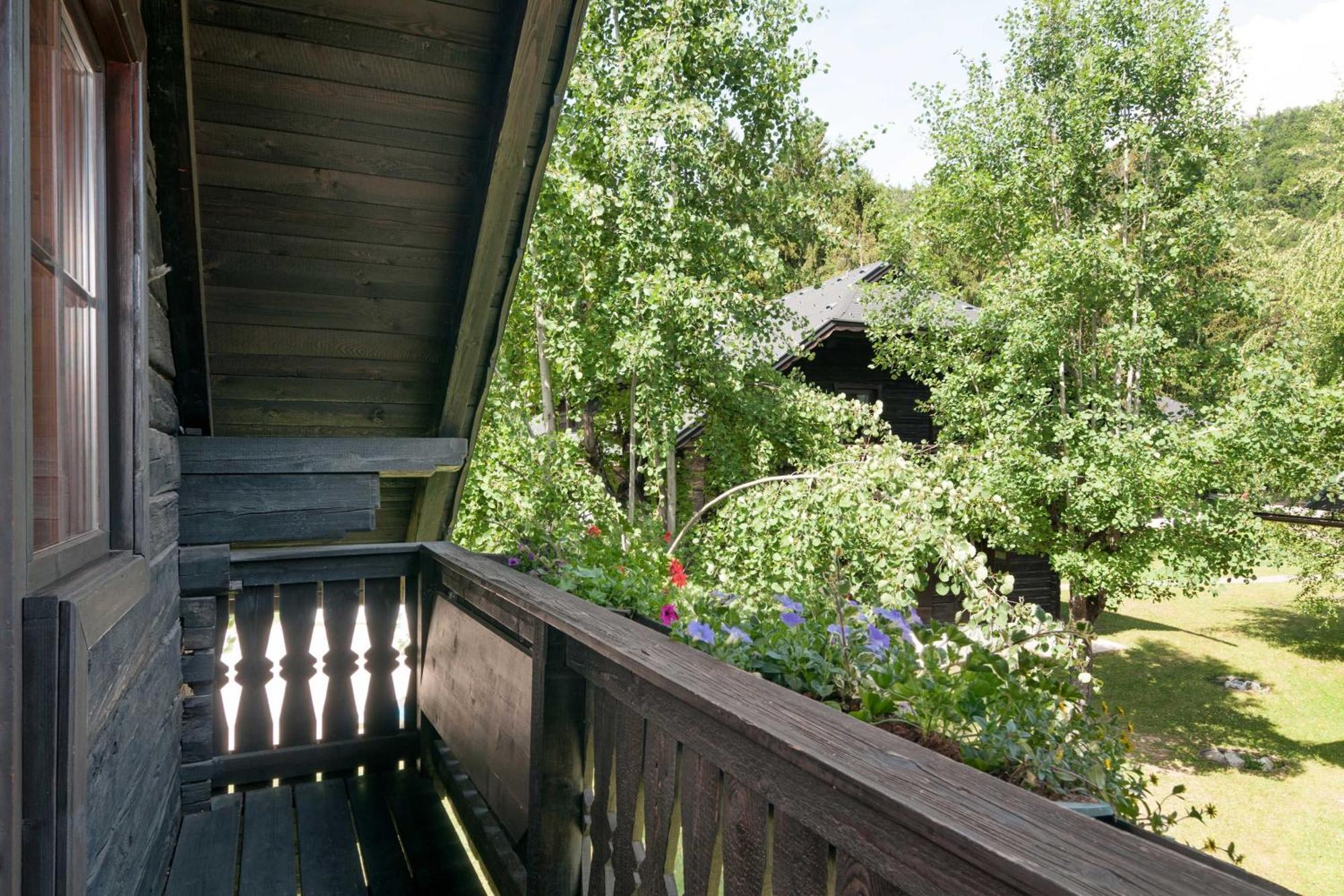 Naturel Hoteldorf Seeleitn Faak am See Bagian luar foto