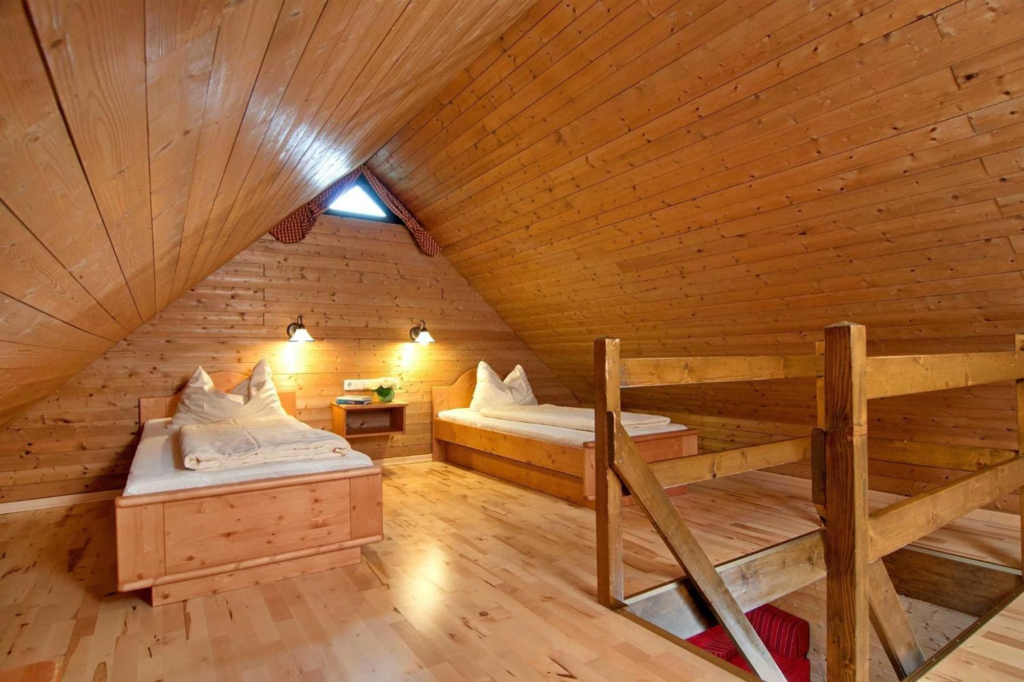 Naturel Hoteldorf Seeleitn Faak am See Bagian luar foto