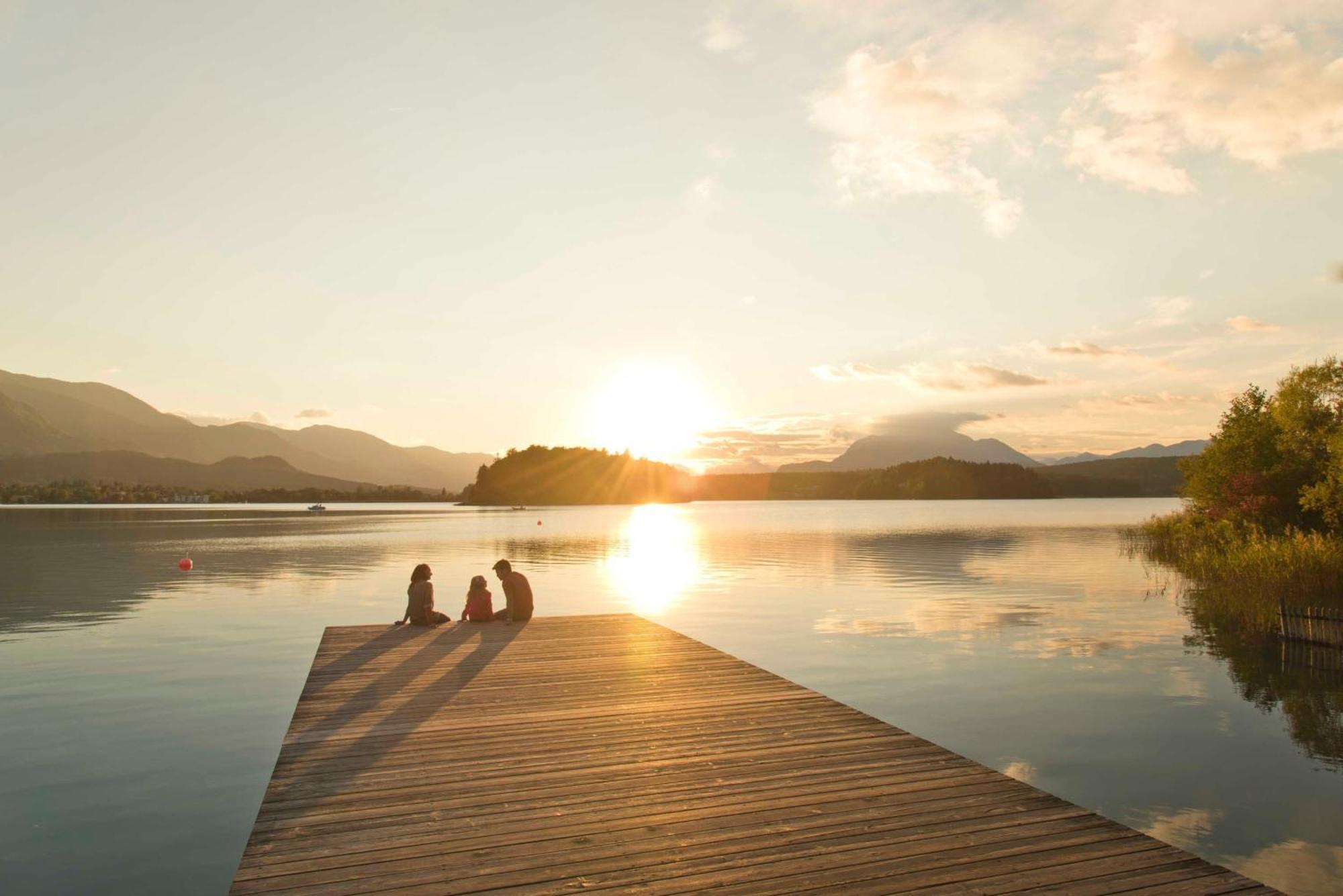 Naturel Hoteldorf Seeleitn Faak am See Bagian luar foto